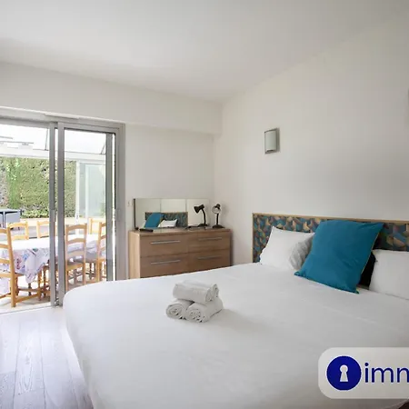 Dom wakacyjny Air-conditioned House With Private Pool