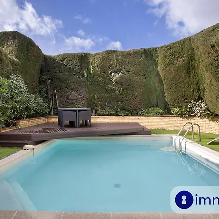 Holiday home Air-conditioned House With Private Pool