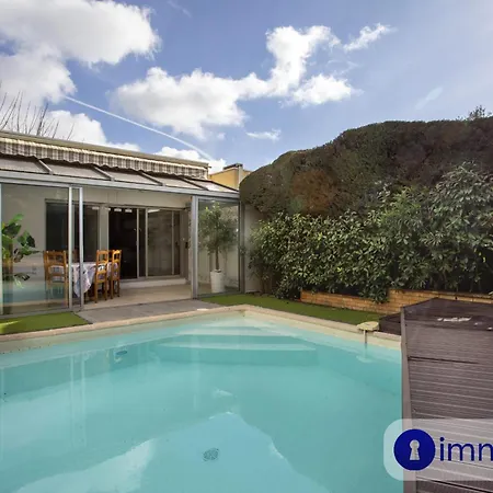 Air-conditioned House With Private Pool Holiday home *
